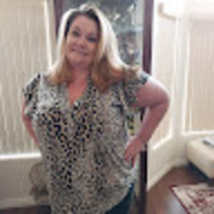 Meet your Posher, Eva